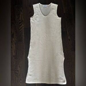 Old Navy 100% Cotton beach coverup. Size Medium Tall. Like new condition.